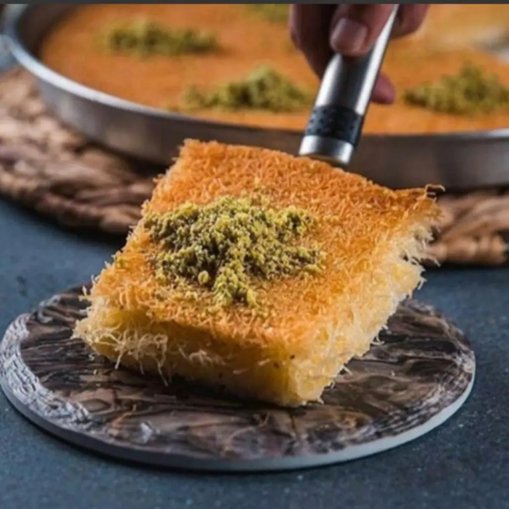 بين نارين بالقشطة